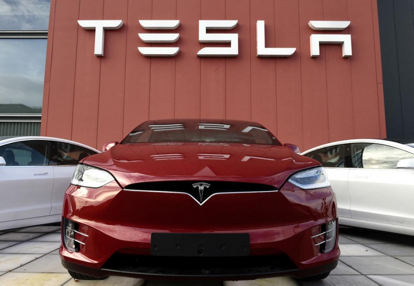 7 Incredible Features of the Tesla Model S Plaid : for Better choice!